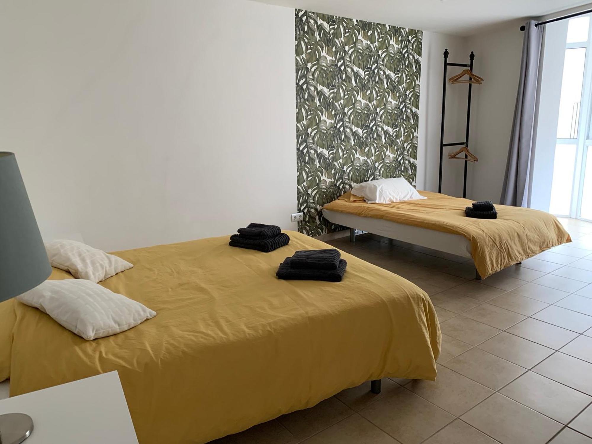 Hostal Casa Michaels Mora d'Ebre Bagian luar foto