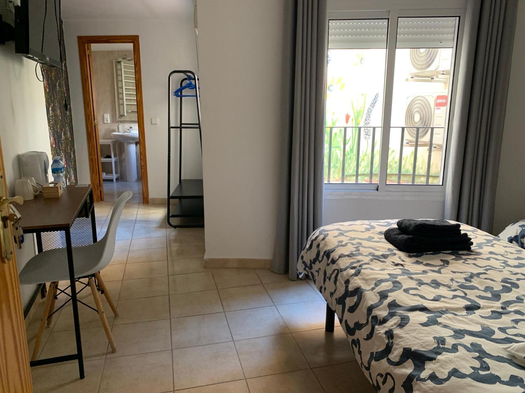Hostal Casa Michaels Mora d'Ebre Bagian luar foto